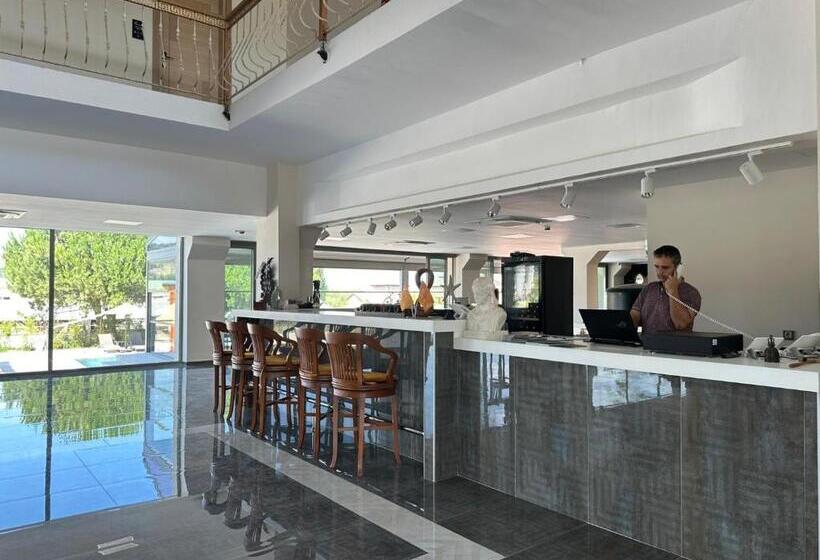 ホテル Etruscan Boutique