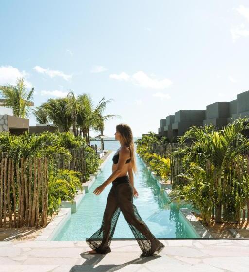 בית מלון כפרי Koloa Concept