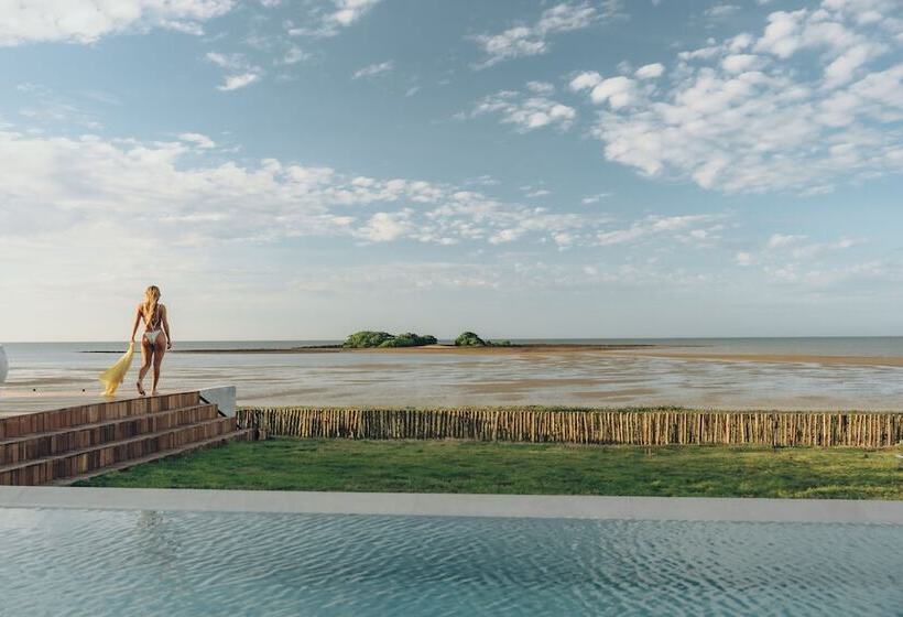 ホテル Koloa Concept