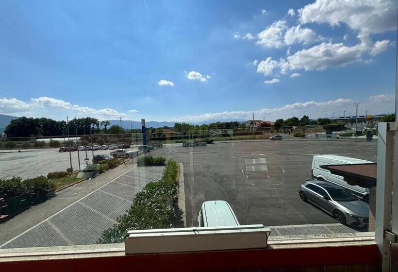 ホテル La Terrazza Ceprano