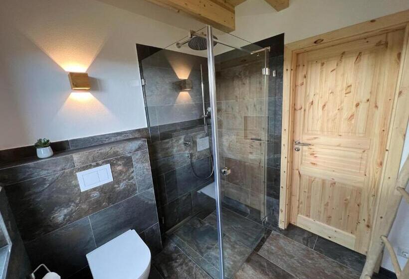 فندق Landgut Pfauenhof