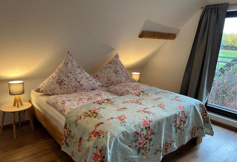 فندق Landgut Pfauenhof