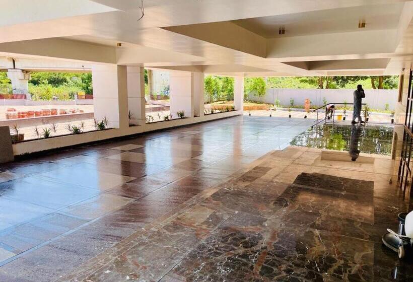 בית מלון כפרי Mastiff Grand Dharwad