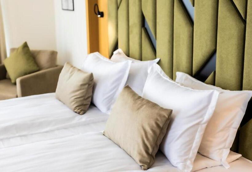 酒店 Natura All Seasons Boutique