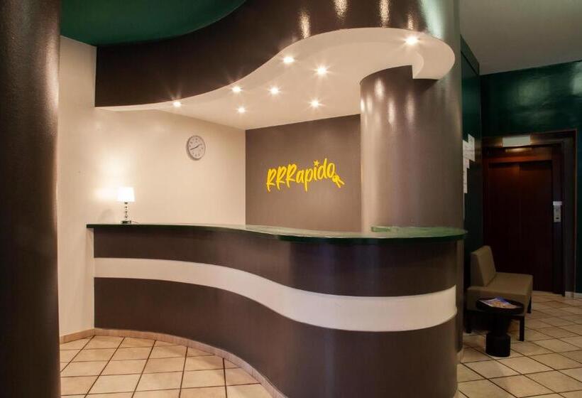 Отель Rrrapido