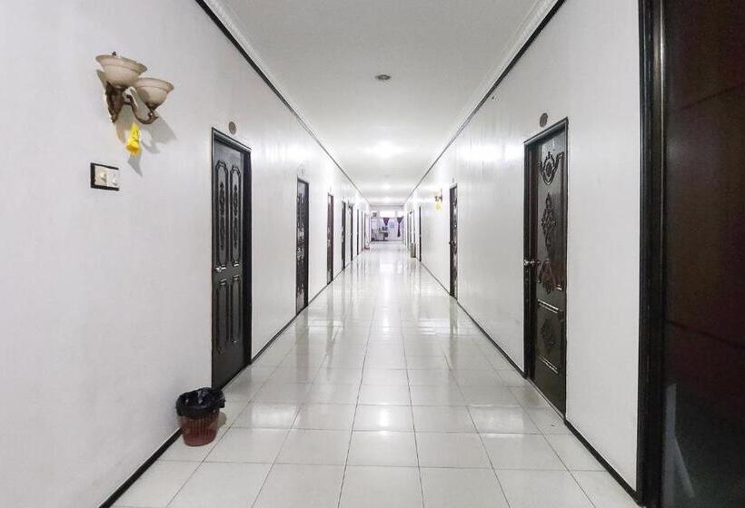 호텔 Tanjung Pinang Jaya Redpartner