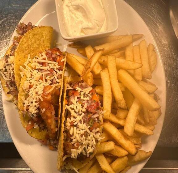 ホテル The Lodges