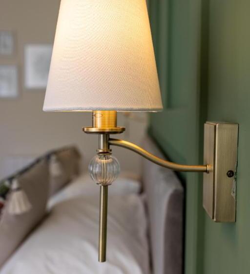 בית מלון כפרי The Town Crier, Tenby