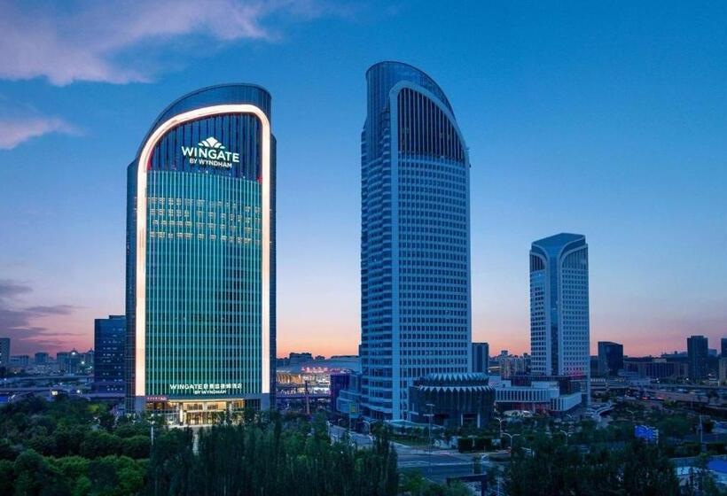 בית מלון כפרי Wingate By Wyndham Urumqi Railway Station