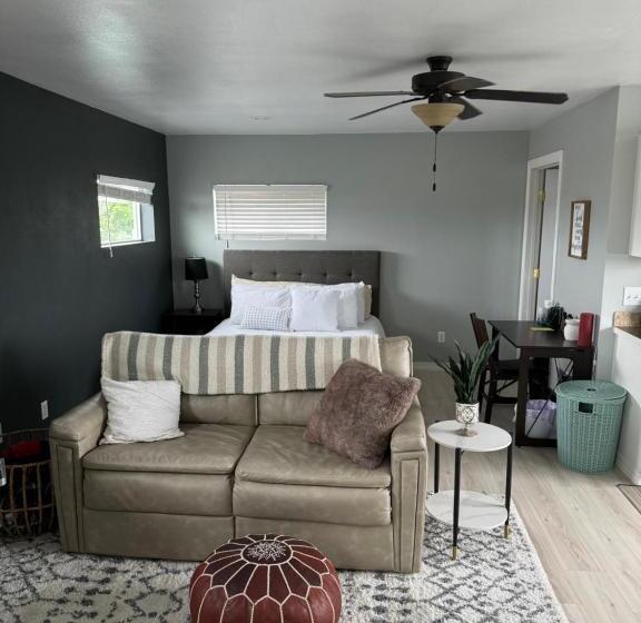 Moon River Park Room