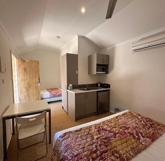 汽车旅馆  Parachilna Overflow Accommodation