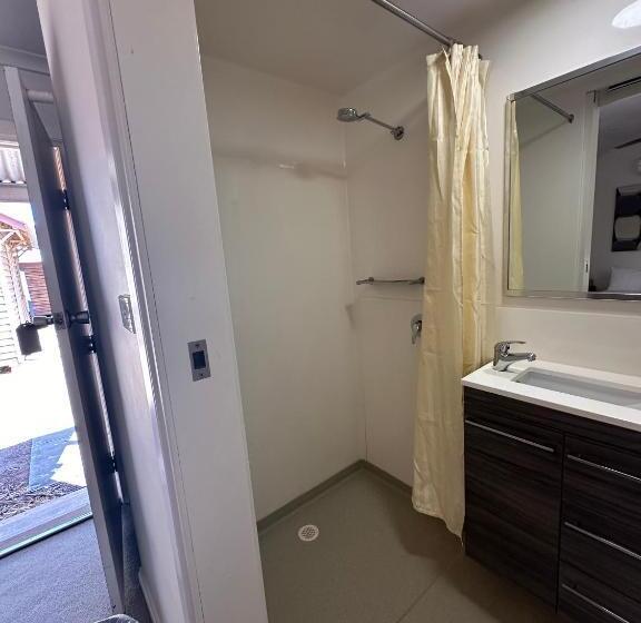 汽车旅馆  Parachilna Overflow Accommodation