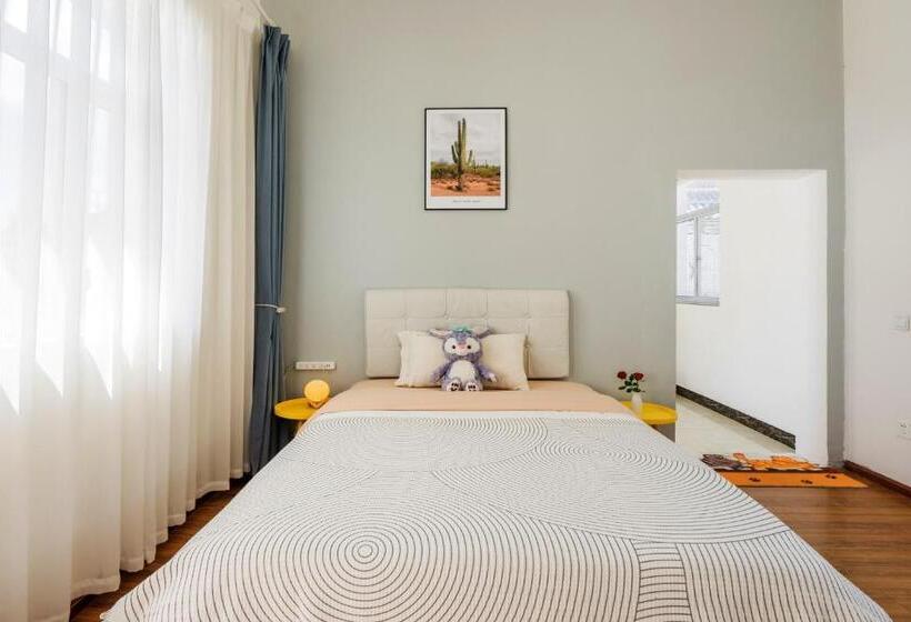 Пансион 大理古城渔月客栈