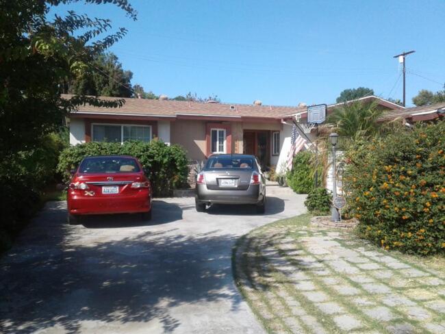 بنسيون Art Studio At 8509 Fullbright Avenue, Winnetka, Ca, Usa 91306