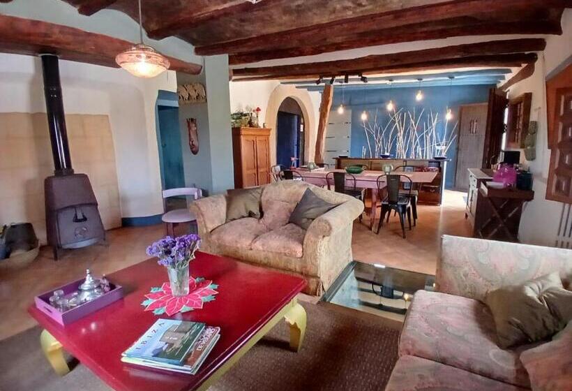 بنسيون Italuna