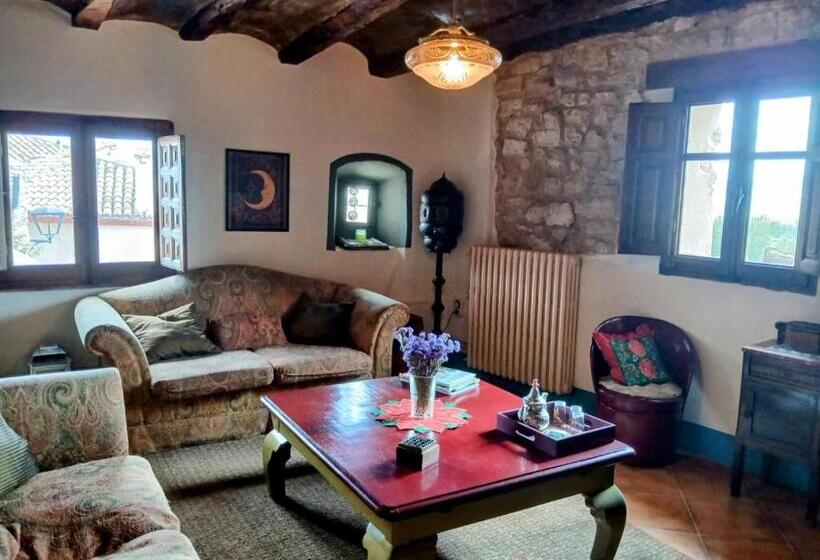 بنسيون Italuna