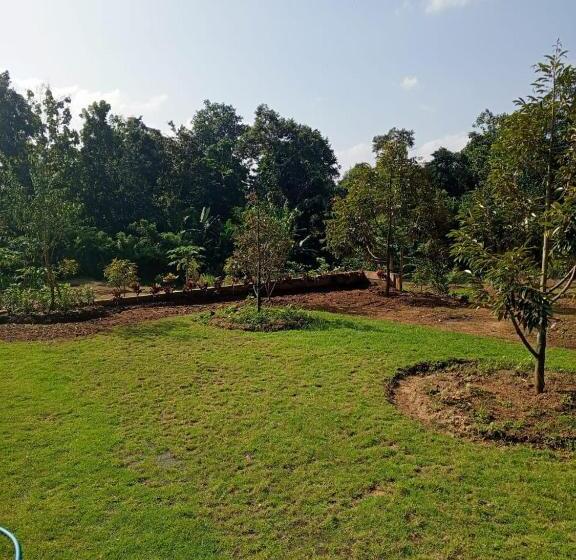 פנסיון Kubu D  Teba