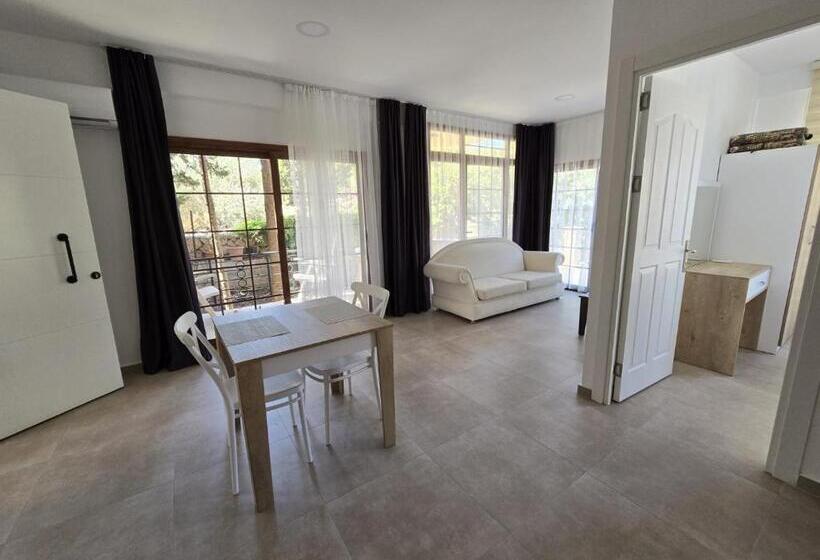 ペンション Kyrenia Boutique Residance