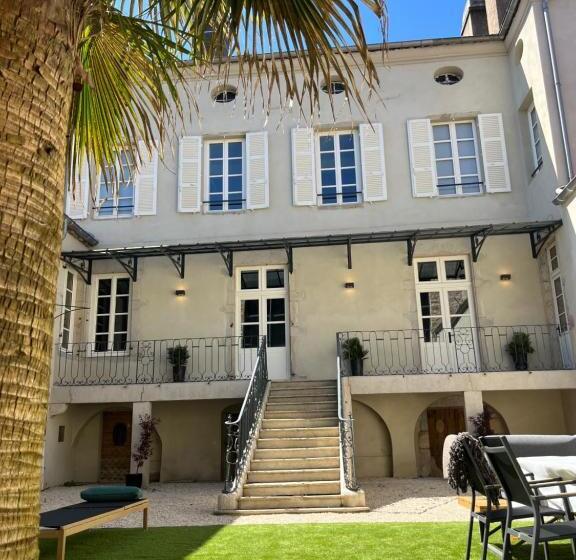 بنسيون L Hotel Particulier