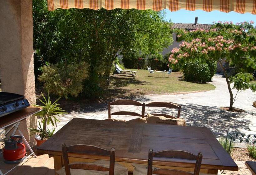 膳宿费 Maison Rénovée Avec Terrasse Privative Et Jardin Au Centre De Gemenos