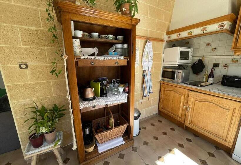 پانسیون Maison Rénovée Avec Terrasse Privative Et Jardin Au Centre De Gemenos