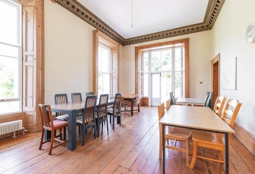 פנסיון Montebello House