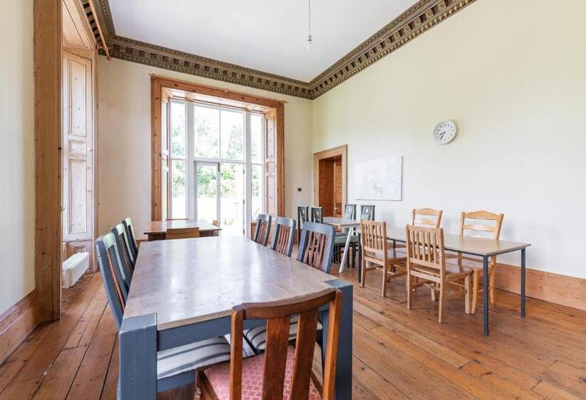 פנסיון Montebello House