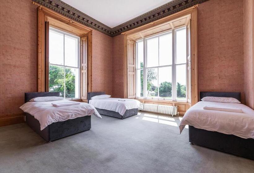 פנסיון Montebello House