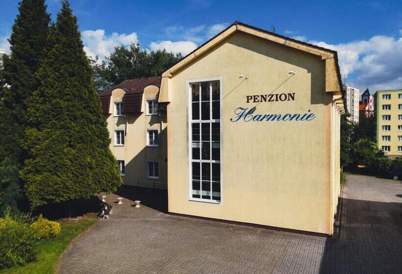 膳宿费 Penzion Harmonie Chodov