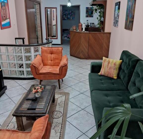 بنسيون Triplex Aconchegante