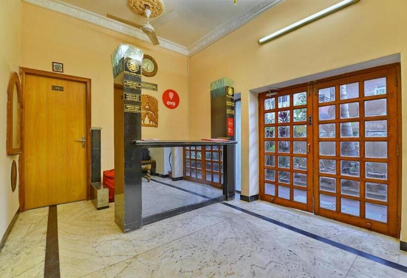 Hotel Super Collection O Rai Ka Bagh Near Railway Station Formerly Pioneer Plaza