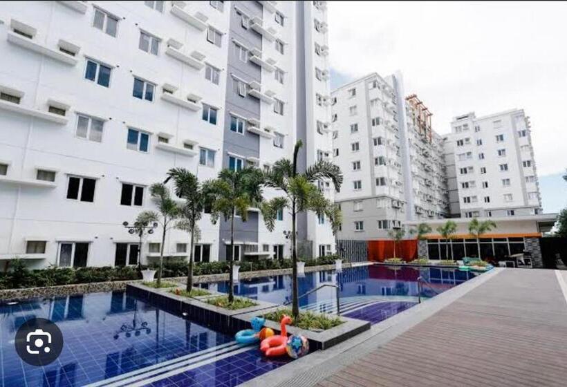 Jojies Crib Symfoni Tower 2 Bossa Guadalupe