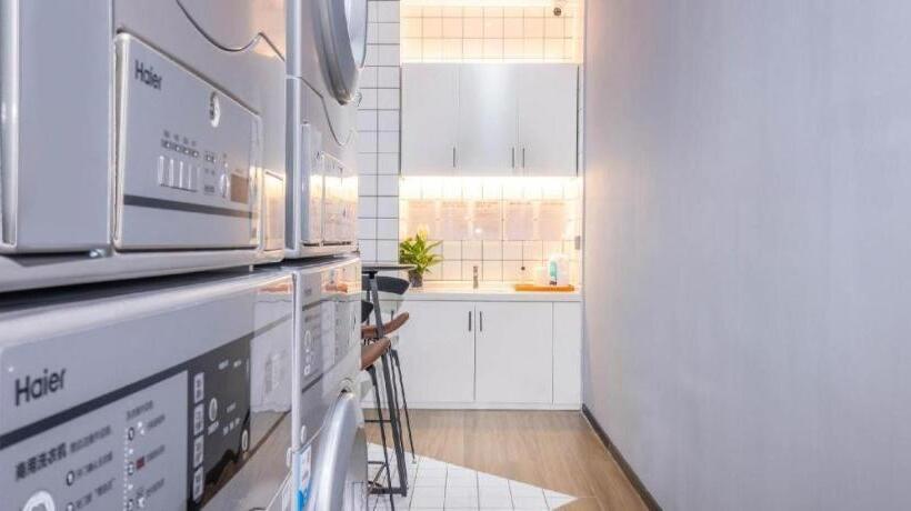 Atour Hotel Xi‘an West High Speed Railway Station North Square