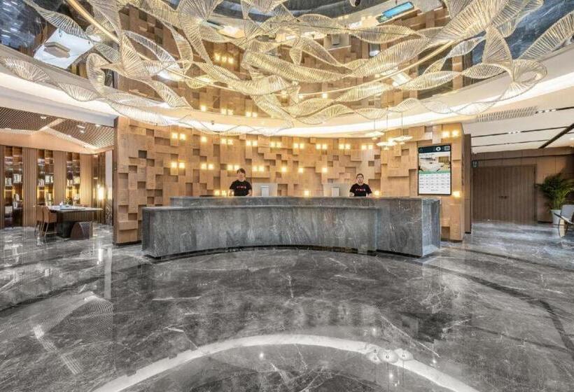 Atour Hotel Xi‘an West High Speed Railway Station North Square