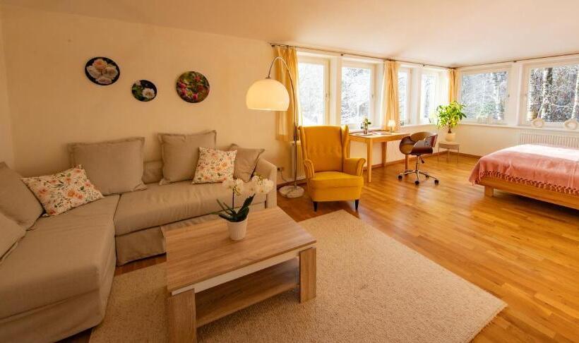 مبيت وإفطار Gästehaus Am Michaelshof, Im «haus Der Natur»