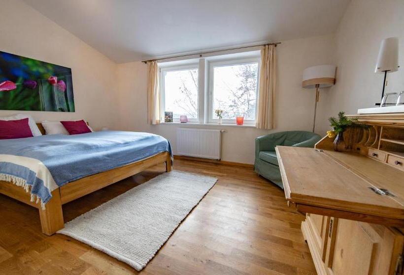 مبيت وإفطار Gästehaus Am Michaelshof, Im «haus Der Natur»