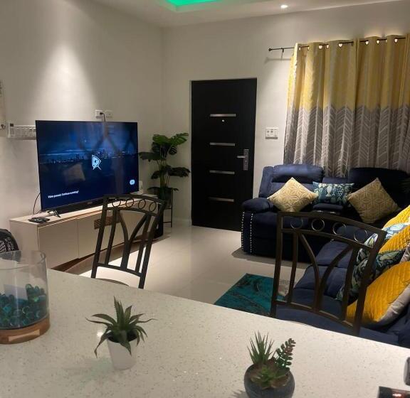 تختخواب و صبحانه Honey S Hidden Villa