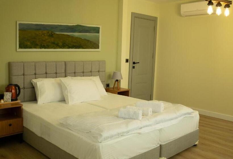 צימר Zelle Airport Boutique