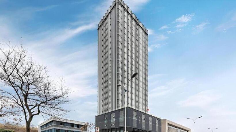 Echarm Hotel Yichang East Railway Station