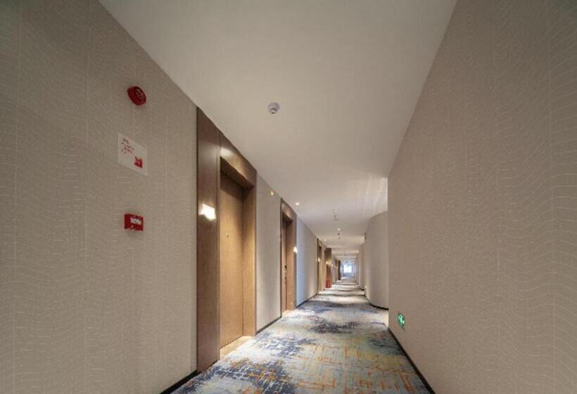 Echarm Hotel Zhangjiajie Tianmen Mountain High Speed Railway Station