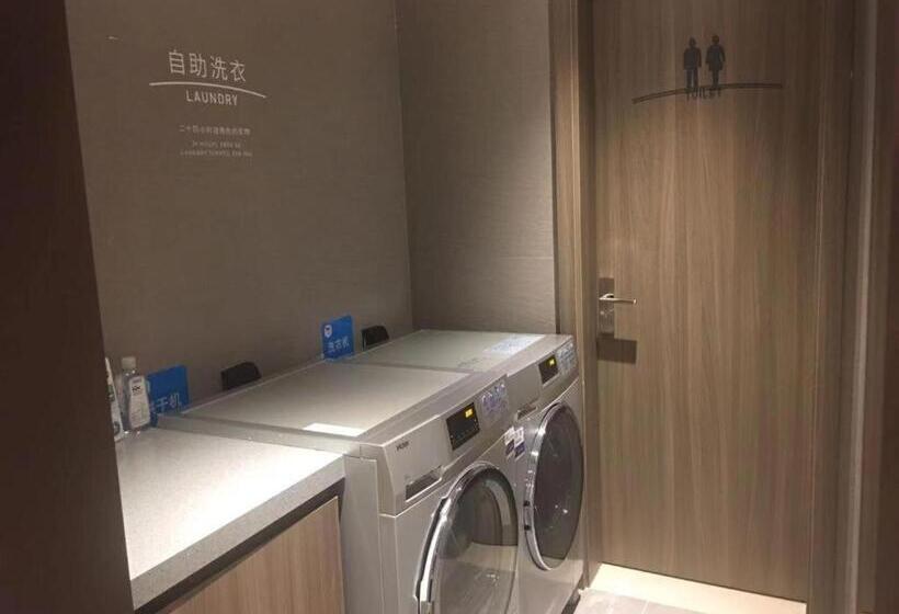 Hanting Hotel Tianjin Chentangzhuang Metro Station