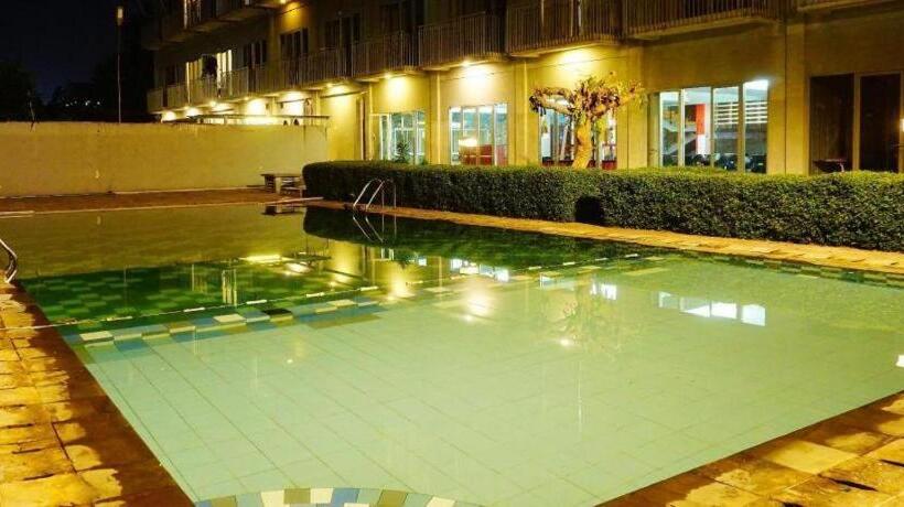 ホテル Bogor Indah Nirwana