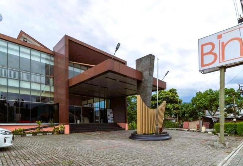 ホテル Bogor Indah Nirwana