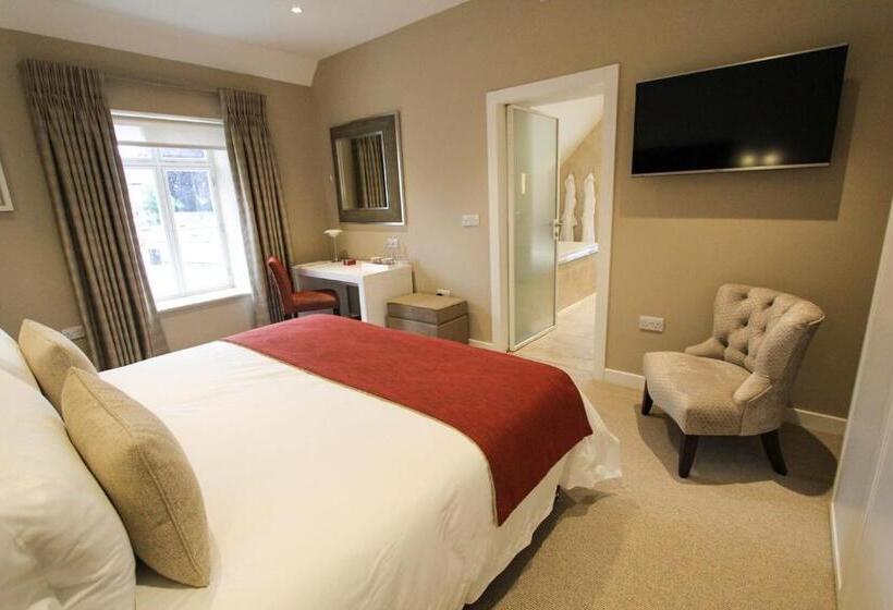 Отель Cae Court