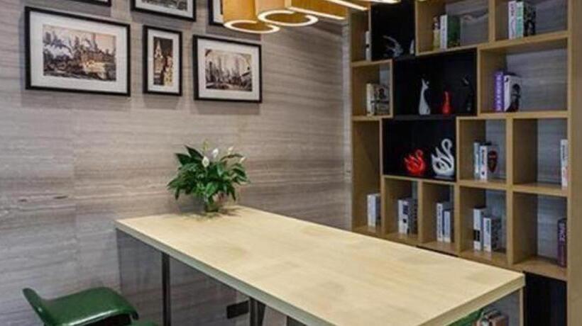 호텔 City Comfort Inn Xiangyang Diamond Avenue Huazhong Splendor