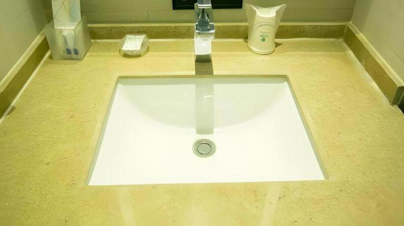 호텔 City Comfort Inn Zhengzhou Economic Development Zone International Racetrack Fantawild