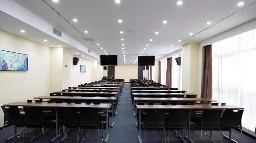 호텔 City Comfort Inn Zhengzhou Economic Development Zone International Racetrack Fantawild