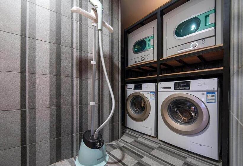 فندق Country Inn & Suites By Radisson Shantou 1981 The Mixc Railway Station