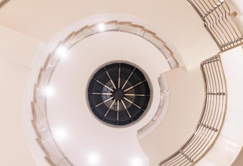 Отель Donna Crescenza