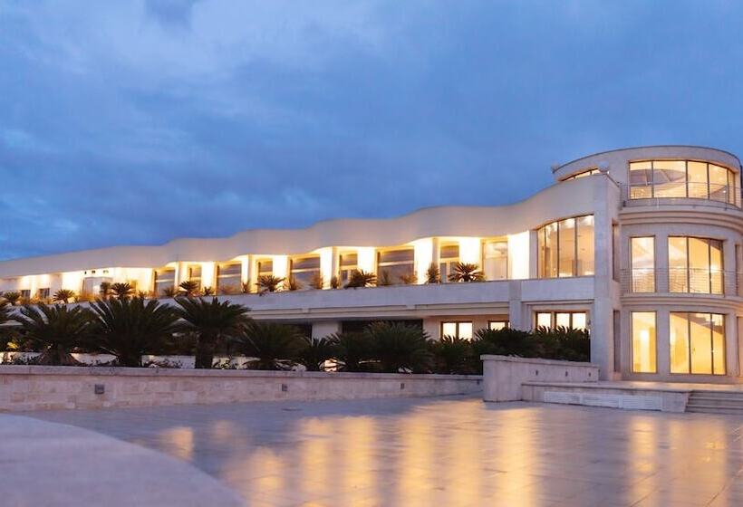 Отель Donna Crescenza